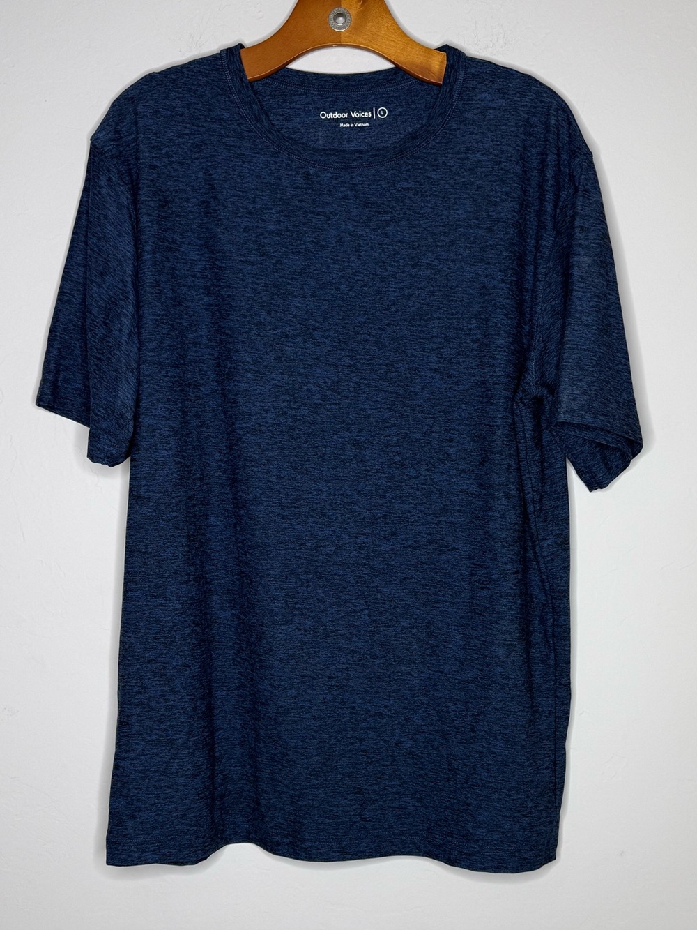 Outdoor Voices Mens Cloudknit Performance T-Shirt Navy Blue Large